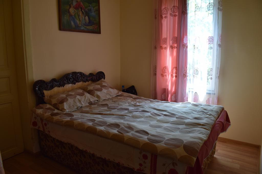 Medico&Suliko Guest House Kutaisi Exterior foto